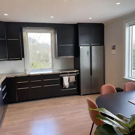 Lejlighed Peaceful With Balcony - Near Tram & Trails Bergen